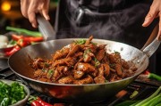 瘦肉炒嫩秘诀大公开，这样做肉质鲜嫩不柴口！