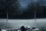如何才能睡死？——一场关于睡眠与死亡的荒诞探索
