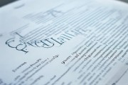 中部右对齐，Word文档中的优雅排版技巧